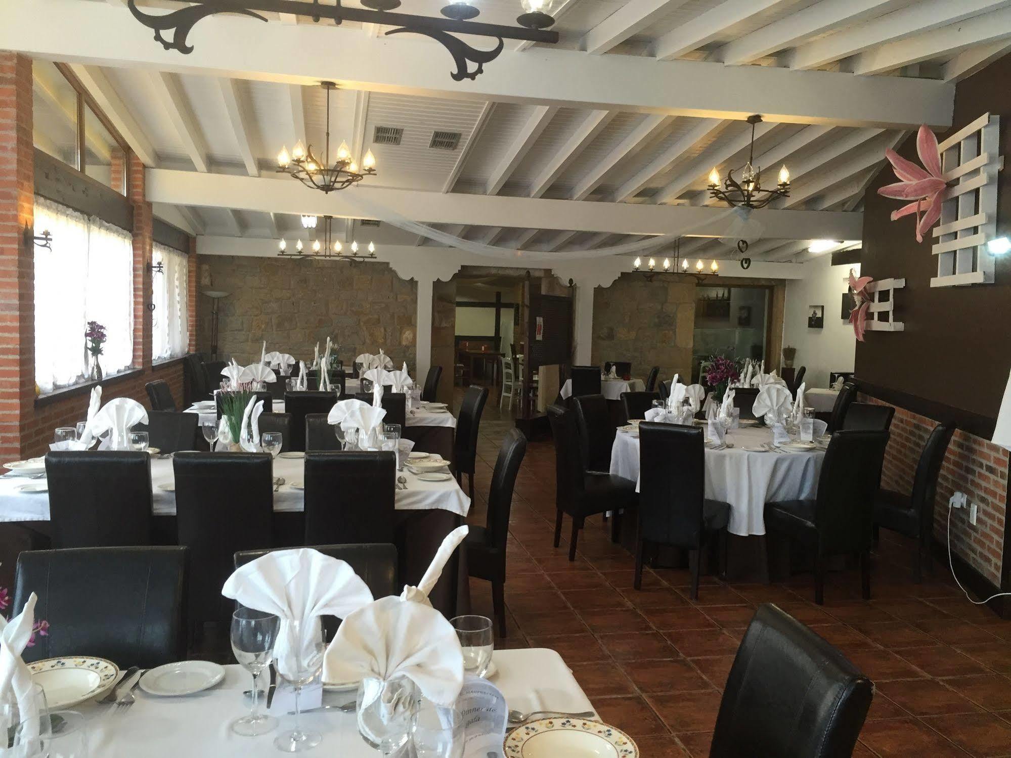 Hotel Marfrei Hinojedo Екстер'єр фото