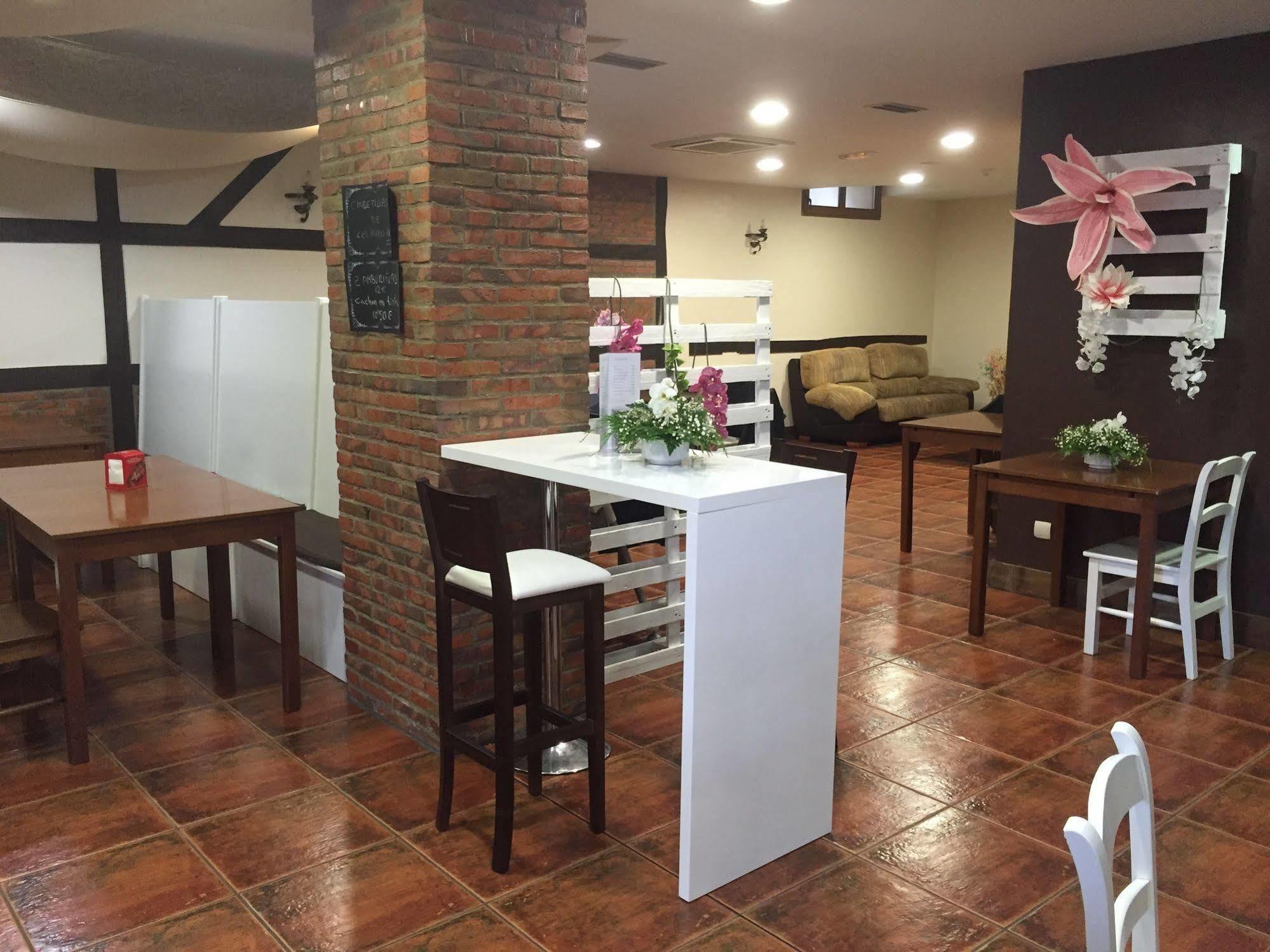 Hotel Marfrei Hinojedo Екстер'єр фото