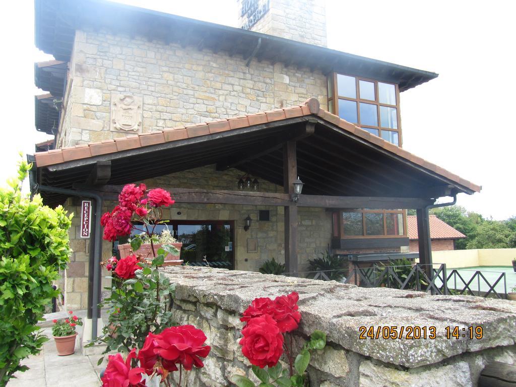 Hotel Marfrei Hinojedo Екстер'єр фото