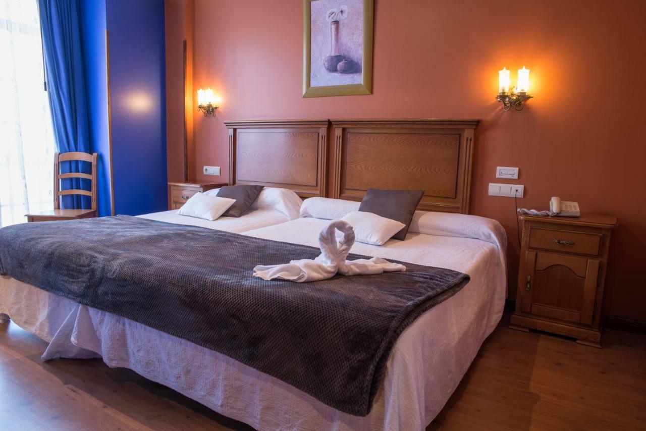 Hotel Marfrei Hinojedo Екстер'єр фото